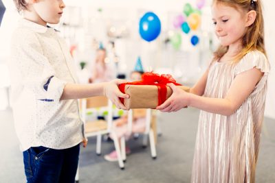 מתנות לילדים – המדריך לקנייה נכונה | יחודי גאדגטים