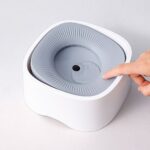 קערת מים צפה לחיות מחמד 1.2 ליטר – נגד התזות, נוחה ובטוחה